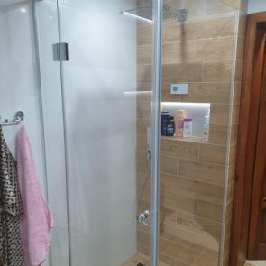 kabiny-prysznicowe-lub-parawany-nawannowe-16