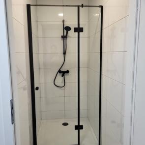kabiny-prysznicowe-lub-parawany-nawannowe-30