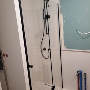 kabiny-prysznicowe-lub-parawany-nawannowe-38