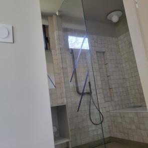 kabiny-prysznicowe-lub-parawany-nawannowe-53