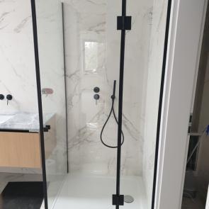 kabiny-prysznicowe-lub-parawany-nawannowe-9